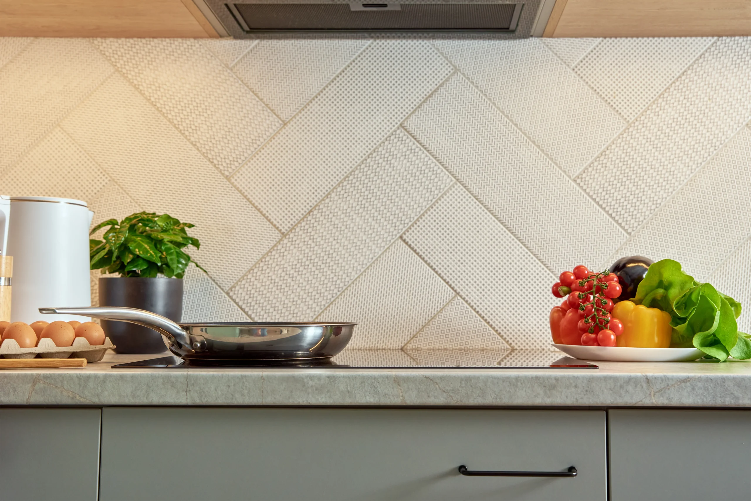 induction-hob-with-frying-pan-kitchen-appliance-2026-01-08-23-40-39-utc