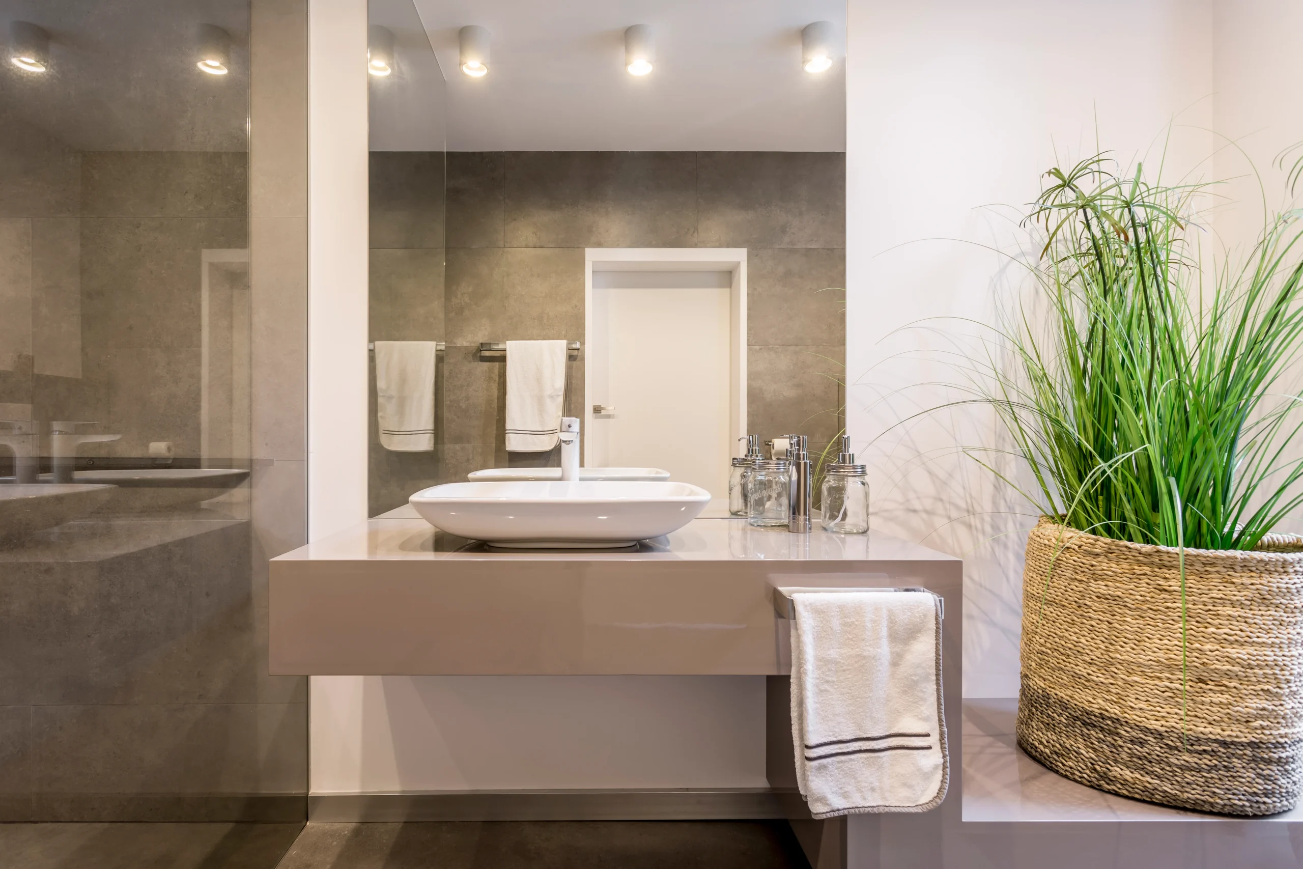 simple-but-stylish-lavatory-2026-01-05-22-44-07-utc